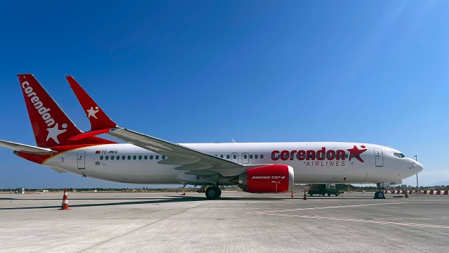 Corendon Tcmkg B737 Max 8