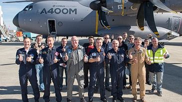 A400M_2000_flight_400