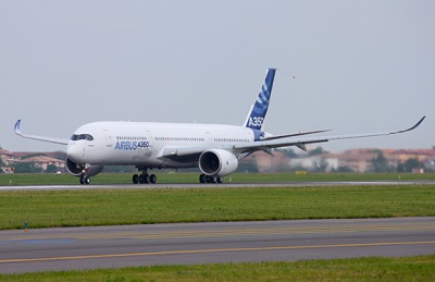 Airbus_A350_900_taxy_test_400