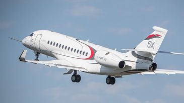 Dassault Falcon 5X Start zum Jungfernflug (Fo