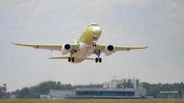 Superjet 100 New Abgehoben