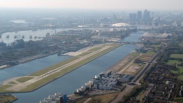 London_City_Airport_400_1