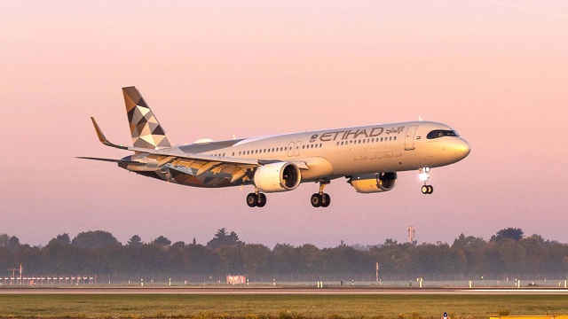 Etihad Airbus A321 Lr Dus 1