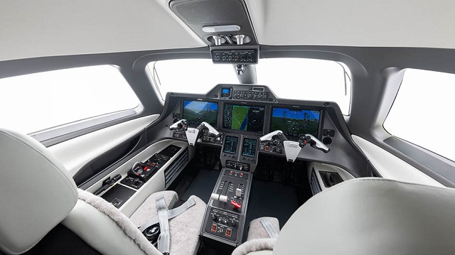 Phenom100 Ex Cockpit