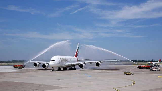 Airbus A380 Emirates in Düsseldorf