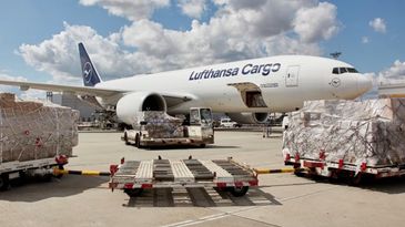 Lufthansa Cargo Umschlag Boeing 777 F