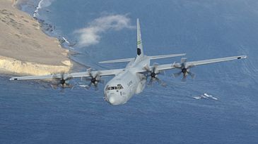 C130J_400x263