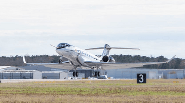 Gulfstream G700 Take Off First Flight