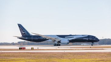 Lufthansa Boeing787 Sonderbemalung 1