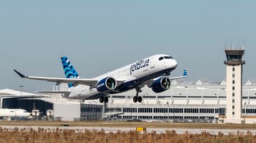 JetBlue Airbus A220