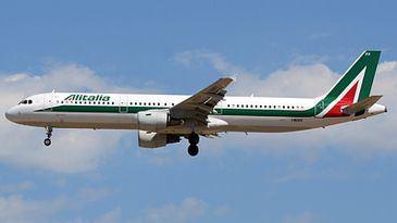 Alitalia400260