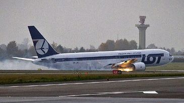 Boeing767_LOT_Warschau_400