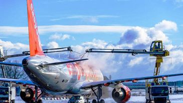 De-Icing von easyJet Airbus 