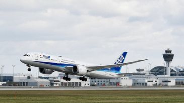 Ana Dreamliner Munich 1