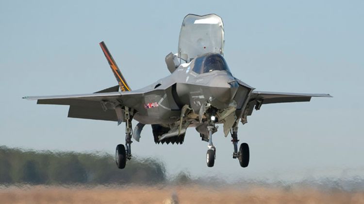 F-35B Lightning II erste senkrechte Landung