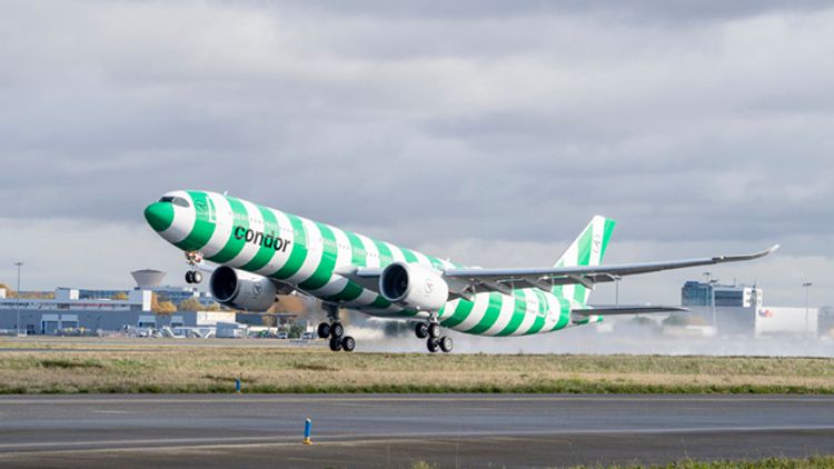 Airbus A330neo von Condor Erstflug