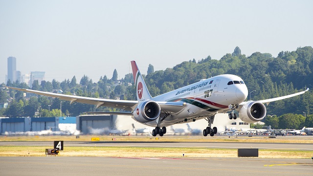 Biman Bangladesh Airlines Dreamliner 4.jpg