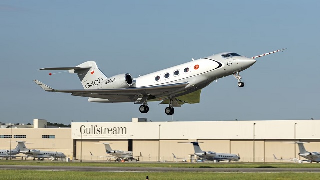 Gulfstream G400 First Flight 640