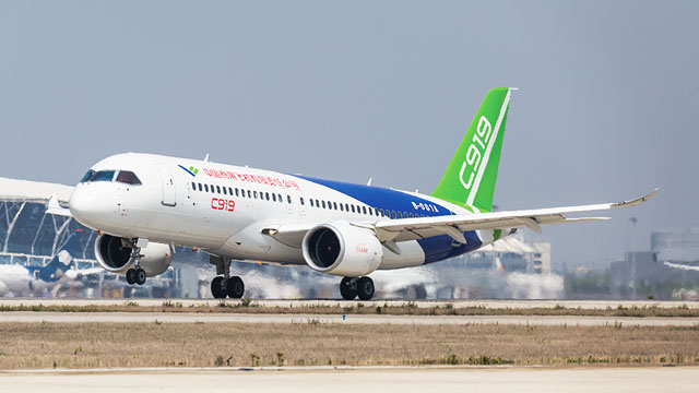 COMAC C919 high speed taxi test