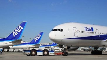 ANA_Boeing777_400