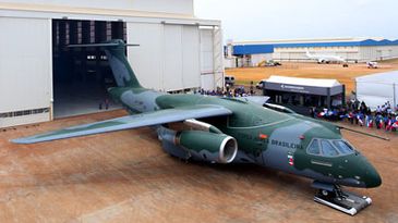 Embraer_KC390_Rollout_400