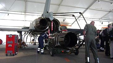 ILA_EJ200_Change_400x263