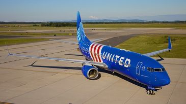United Airlines Boeing 738 Sonderlackierung 250 Usa.jpg