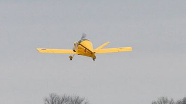 N270DC_First_Flight_7646_400x263