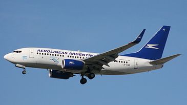 Boeing737700_Aerolineas_400x263