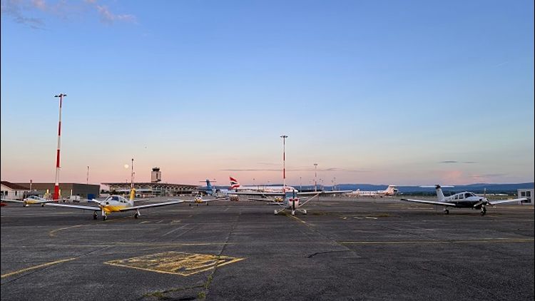 General Aviation Basel Lfsb 4.jpg