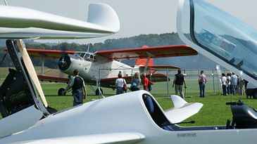 SwissAeroExpo_2010_400x263