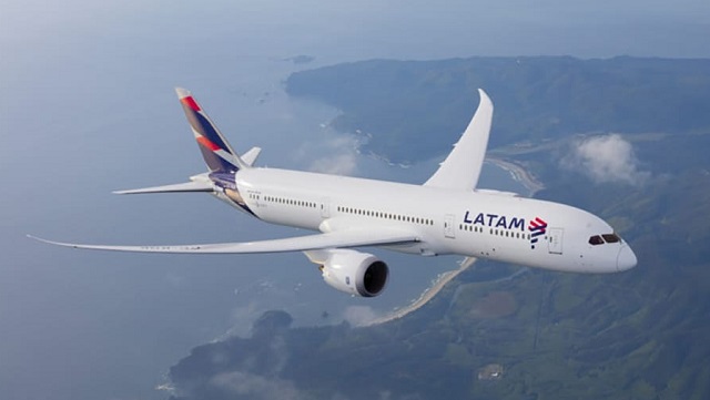 Latam Airlines Boeing 787 