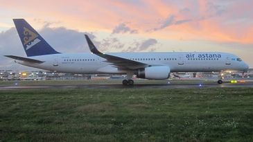 Air_Astana_Boeing757_400