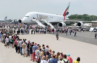 Emirates_A380_ILA2014_400