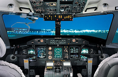 CockpitQ400_400x263