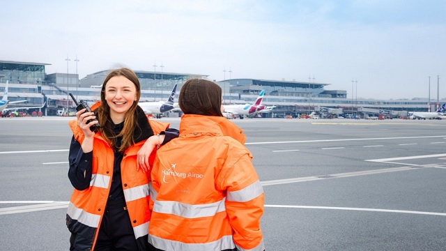 Ausbildungsstart Flughafen Hamburg.jpg