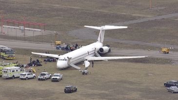 MD83 Runway Excursion Detroit Willow Run Airp