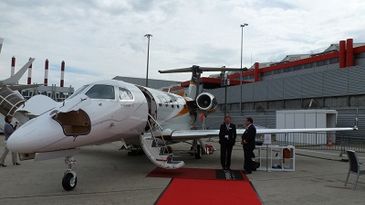 Embraer_at_EBACE_400