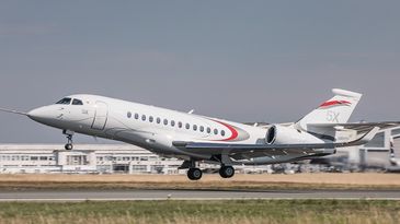 Dassault Falcon 5X Take Off 