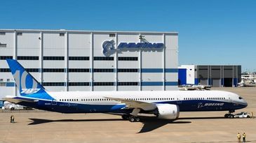 Boeing 787-10 Dreamliner Rollout