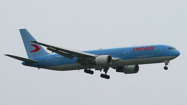 Boeing767_NEOS_400