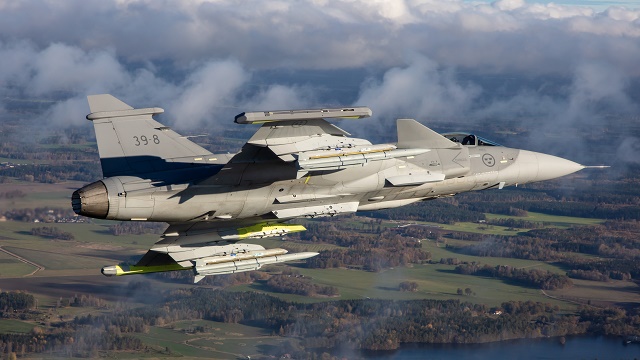 Gripen E mit METEOR Lenkwaffe