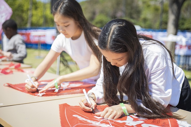 Corendon Airlines Kinderfest Drachen Basteln.jpg