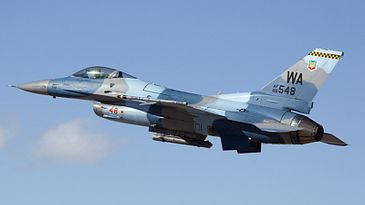 F16CGNightFalconcrp_400x263