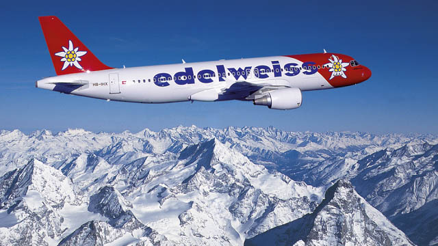 Edelweiss Airbus A320 Pict1