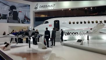 Dassault Falcon 6X an der EBACE 2019 (Foto: H