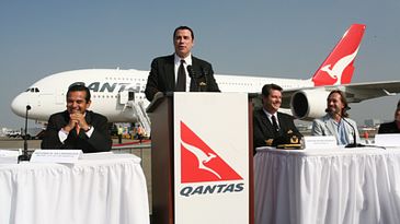 Qantas_A380First_400x263