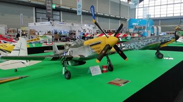 Faszination Modellbau Mustang Bf109 1