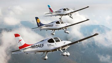 Lufthansa Aviation Training Cirrus SR20