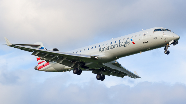 Bombardier Cr J701 Er American Eagle 